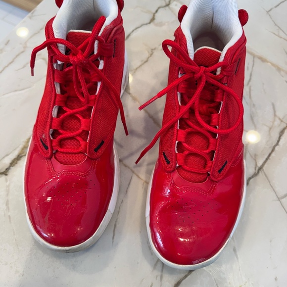 Nike Flight Max Aura 4 shoes (US size 9.5) - Picture 1 of 3